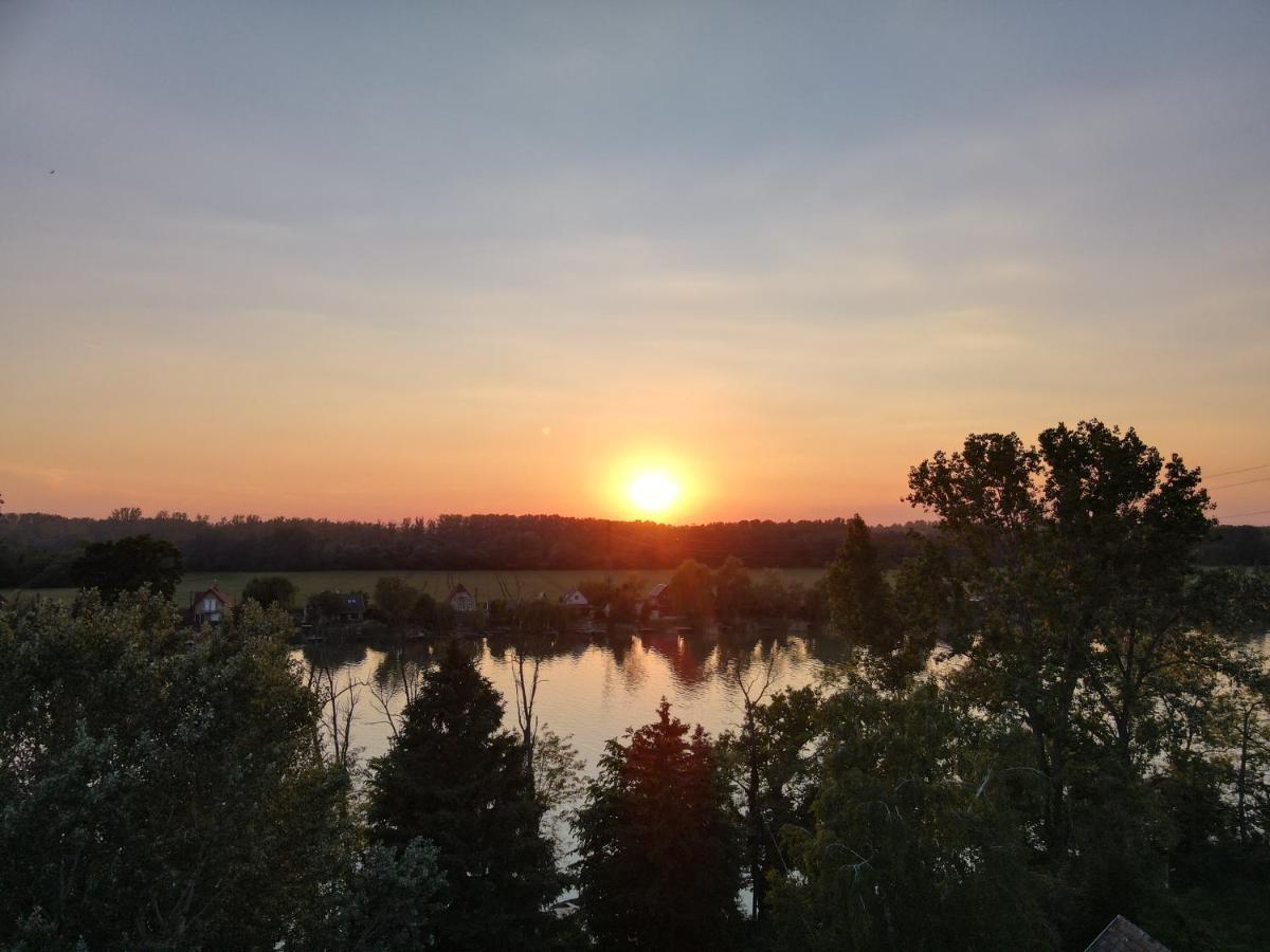 Angyali Hazak Villa Rackeve Bagian luar foto